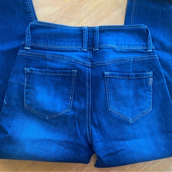 1822 Denim Cropped Skinny Jean - Picture 5 of 6